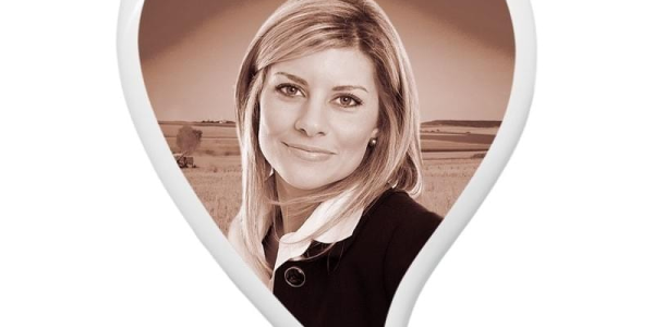 Zdjęcia nagrobkowe w starym stylu – jak odtworzyć wygląd dawnych fotografii?